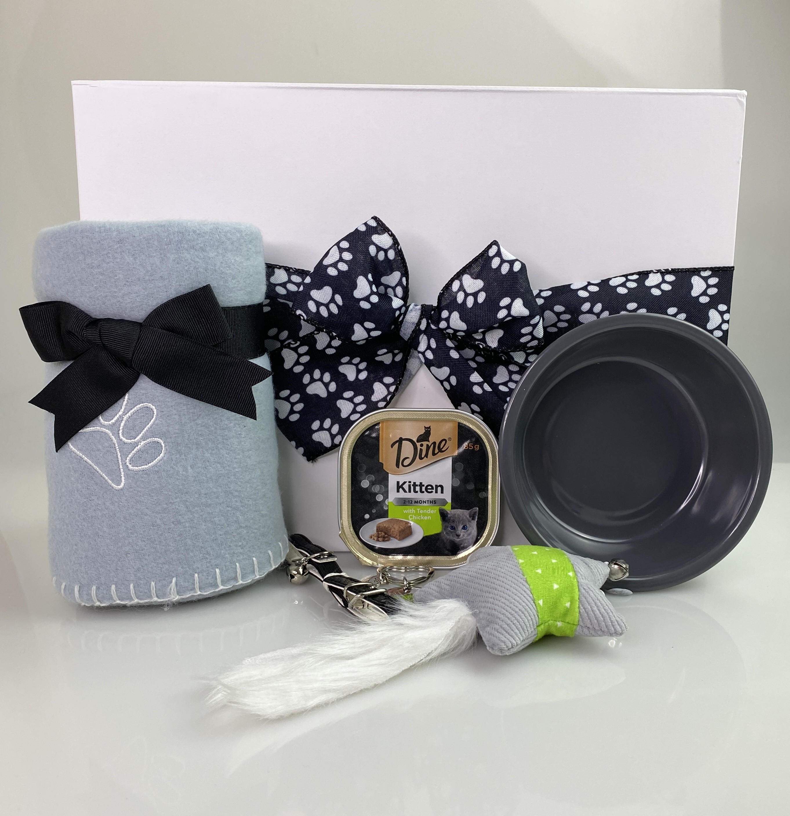 Simply Devine Pet Hamper