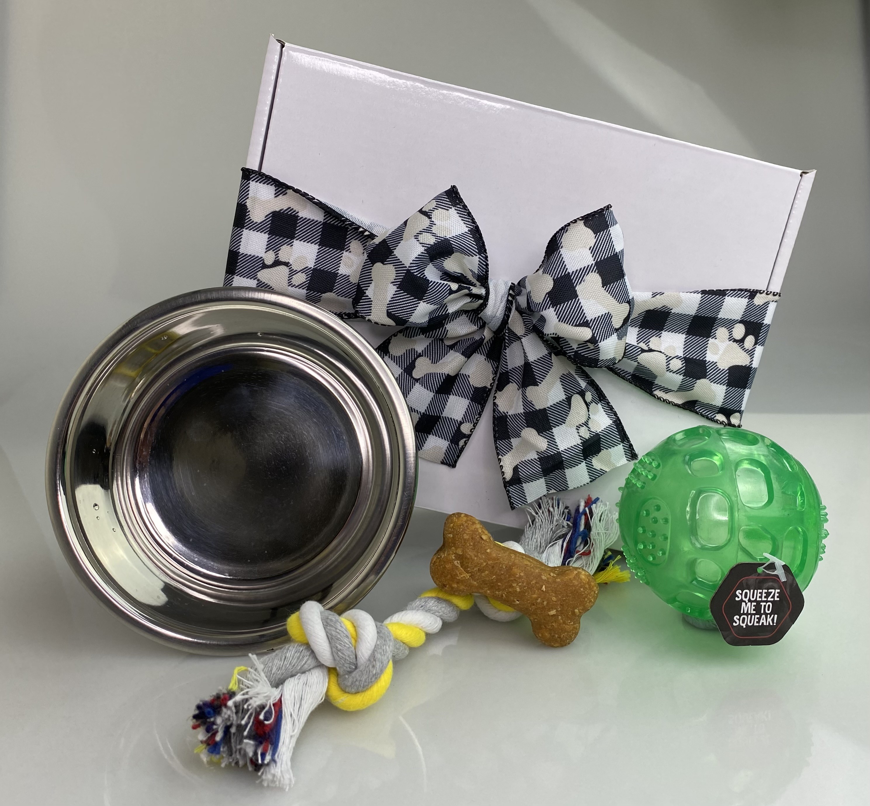 Welcome To The Family Pet Hamper
